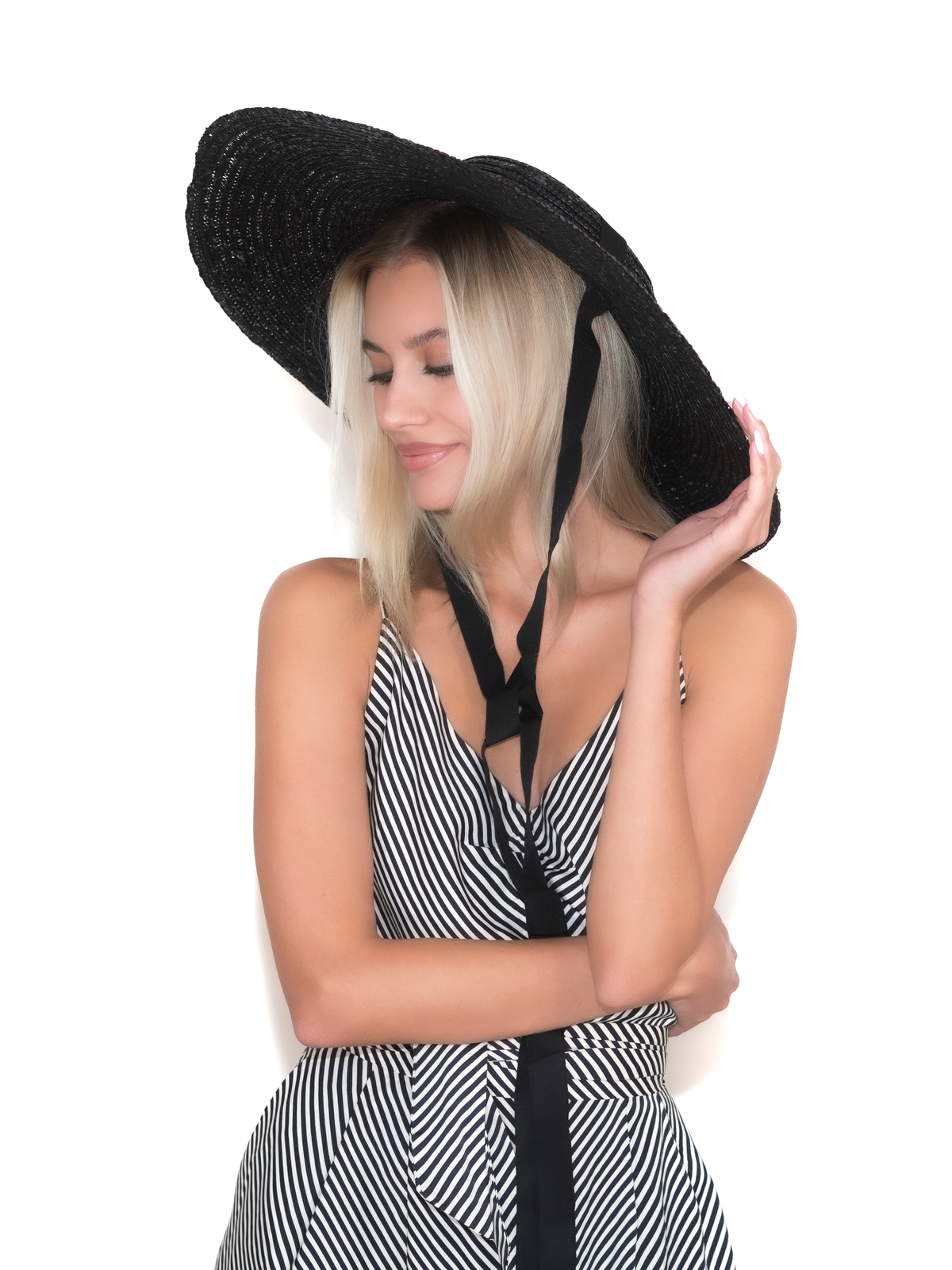 Соломенная шляпа Тотти L с лентами чёрная--1