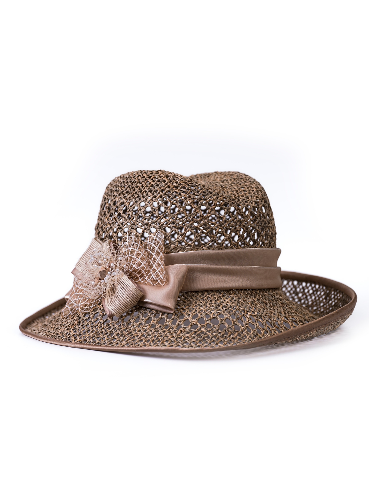 Соломенная шляпка  75 с ажуром по тулии и полю