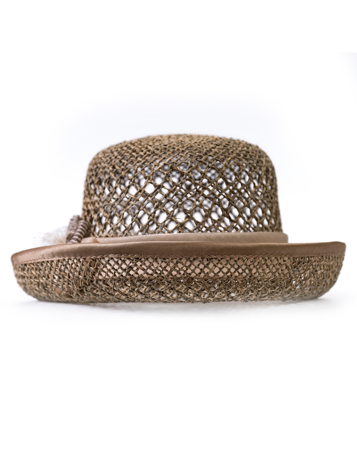 Соломенная шляпка 61 с ажуром по тулии и полю--0
